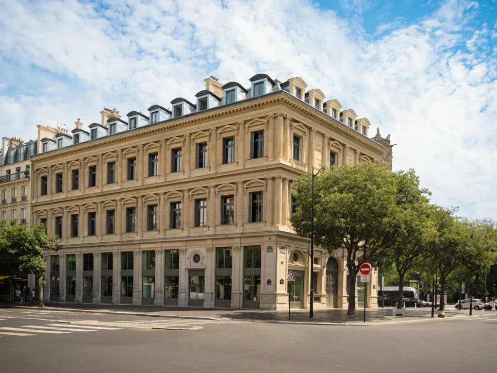 12 Victoria