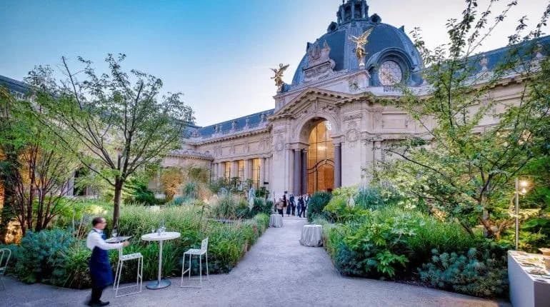 Cocktail dans le jardin du Petit Palais