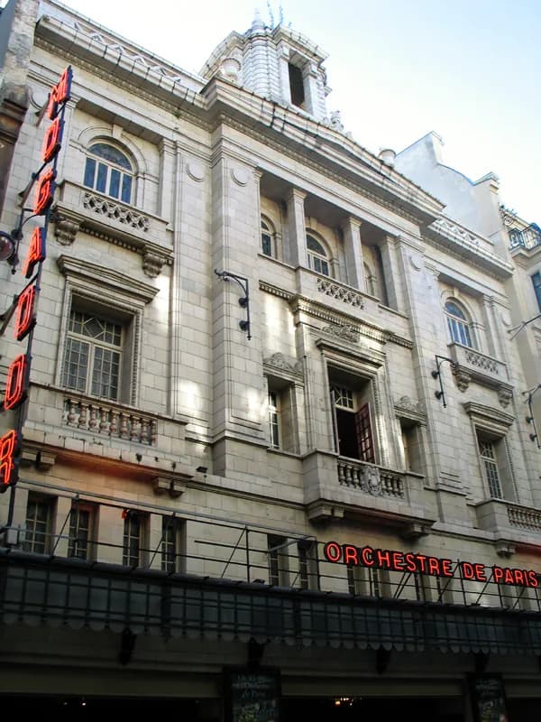 Théâtre Mogador — 2