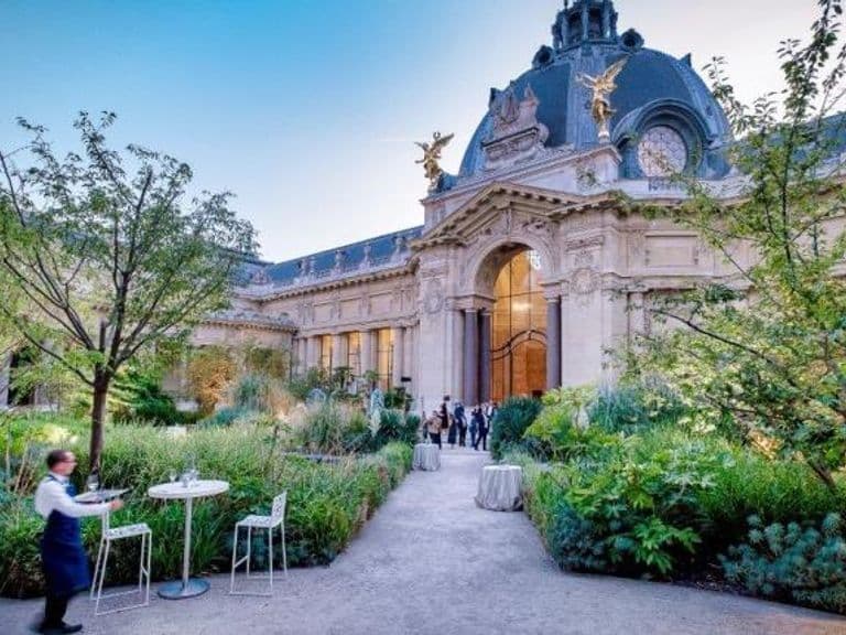 Cocktail dans le jardin du Petit Palais